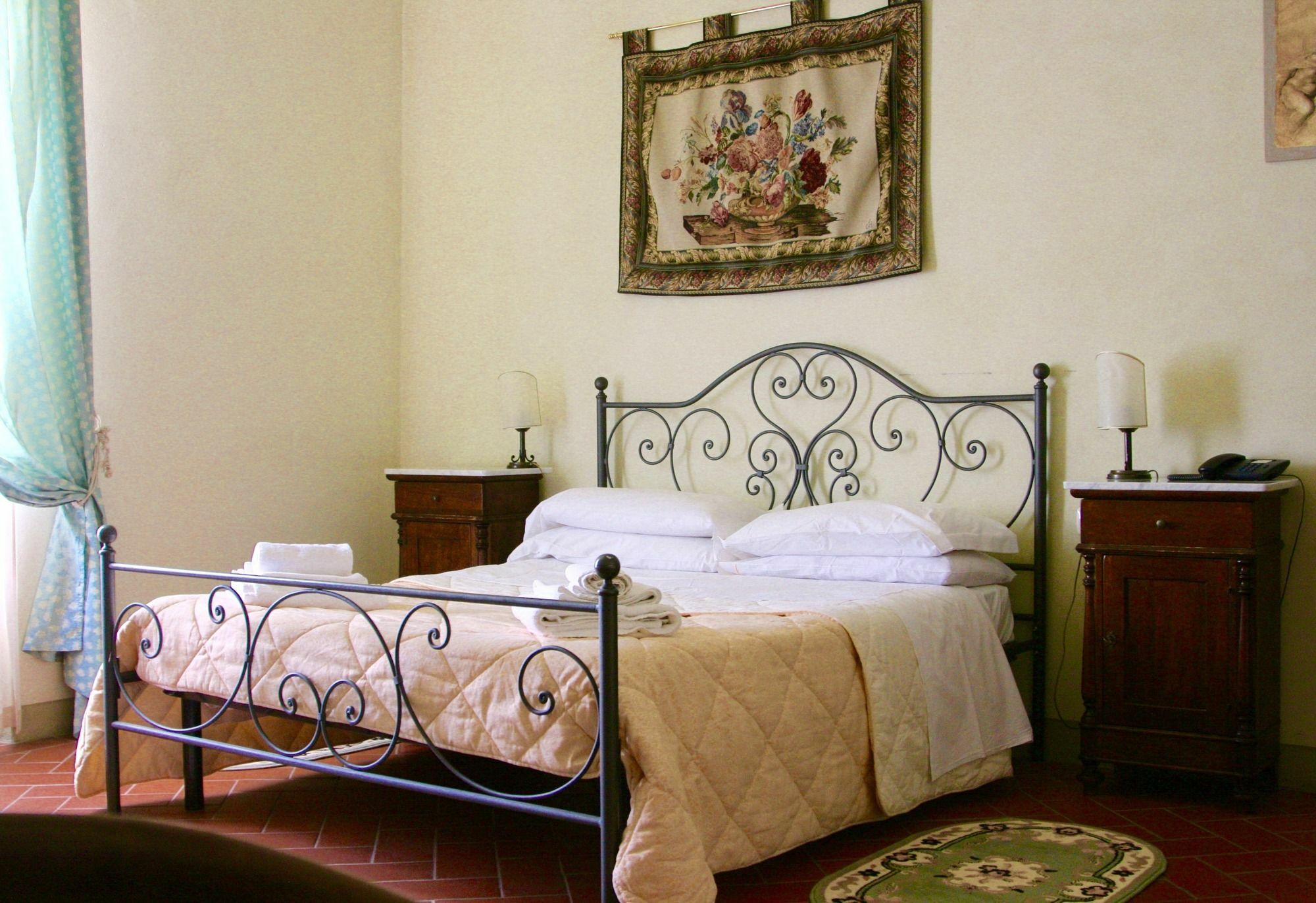 La Grotta Aparthotel
