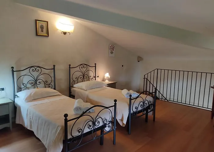 Villa La Grotta