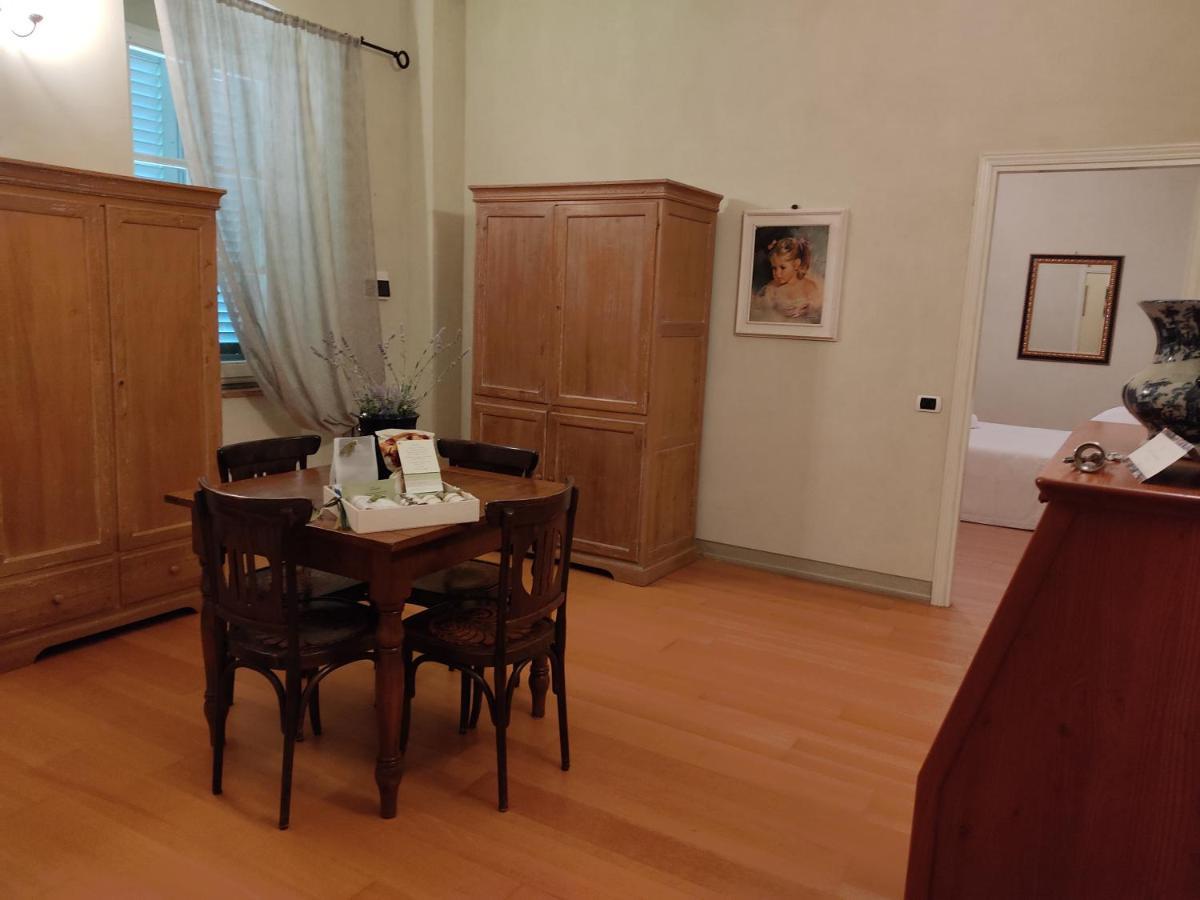 La Grotta Aparthotel